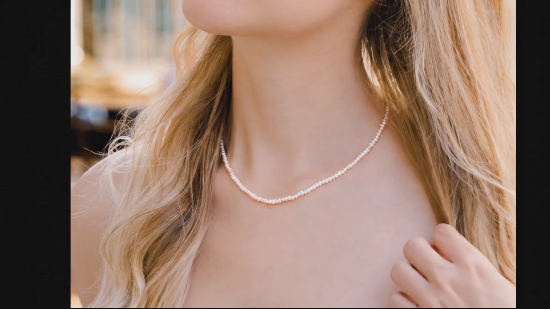 freashwater pearl necklace on girl