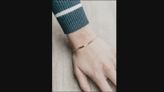 Pulsera de barra personalizada