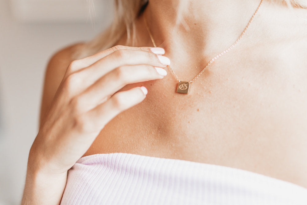 Tiny Square Initial Letter Necklaces Formen Women Golden - Temu Australia